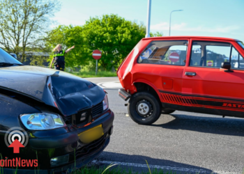 Aanrijding met letsel op Oosterweilandweg in Vriezenveen