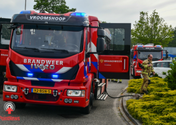 Woningbrand op industrieterrein in Vroomshoop snel onder controle
