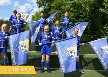 Trainers jeugd van Vroomshoopse Boys