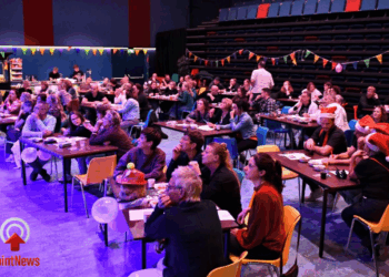 Gezellige strijd tijdens Dorpskwizz Vroomshoop in Het Punt