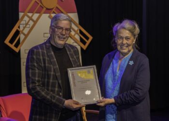 Twenterand officieel een dementievriendelijke gemeente
