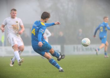 Vroomshoopse Boys staat na opwindende derby met lege handen