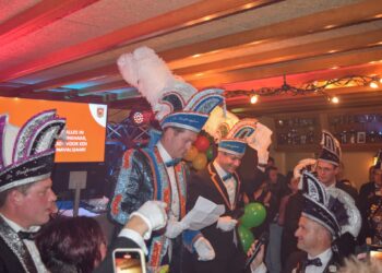 Prins Guido en adjudant Alwin, nieuwe hoogheden CV de Turftrappers