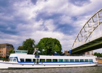 Vier De Dag van de Ondernemer op het water