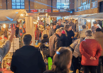Gezellige indoor Kerstmarkt in de Klaampe Westerhaar