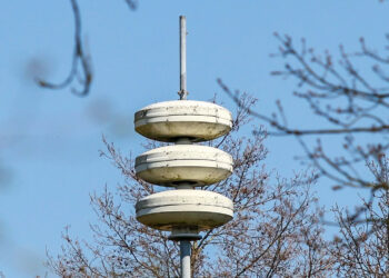 Geen reden tot paniek Het maandelijkse luchtalarm is weer afgegaan