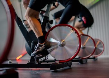 𝐀𝐚𝐧𝐬𝐭𝐚𝐚𝐧𝐝𝐞 𝐳𝐨𝐧𝐝𝐚𝐠 𝟐𝟓 𝐣𝐚𝐧𝐮𝐚𝐫𝐢 𝐒𝐩𝐢𝐧𝐧𝐢𝐧𝐠 𝐯𝐨𝐨𝐫 𝐡𝐞𝐭 𝐠𝐨𝐞𝐝𝐞 𝐝𝐨𝐞𝐥 𝐢𝐧 𝐕𝐫𝐢𝐞𝐳𝐞𝐧𝐯𝐞𝐞n