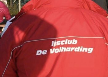 Ook ijsbaan Volharding in Westerhaar gaat open