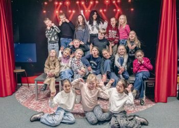 STROEF-jeugd en Danshal duiken onder in De Kleine Zeemeermin