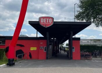 Gluren bij DETO Vriezenveen: meebewegen met een nieuwe generatie