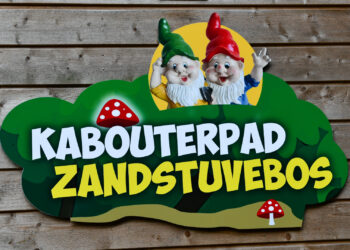 Feestelijke middag op het Kabouterpad in het Zandstuvebos in Vroomshoop