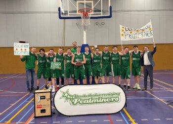 De wedstrijd om het kampioenschap van Peatminers Heren 2