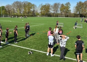 SCOOR EEN BOEK Het fluitsignaal