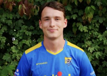 Meeslepend voetbalgevecht tussen Stevo en Vroomshoopse Boys blijft onbeslist