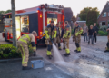Ontploffingen en steekvlammen bij mogelijke accu brand in centrum van Vriezenveen