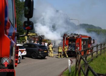 Voertuigbrand op Sibculoseweg in Westerhaar