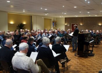 Chr. Mannenkoor Vroomshoop viert 75 jaar met een Open repetitie