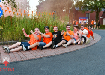 Oranje overtuigt tegen Zweden, groot feest in Vroomshoop na 5-1 overwinning