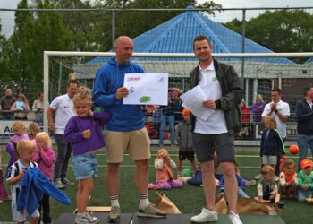 Hugo Venebrugge Toernooi levert recordopbrengst op voor goed doel van plaatsgenoot ATC 65 neemt wisselbeker mee naar huis 