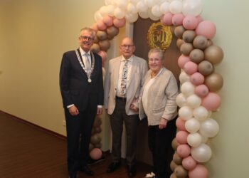 Diamanten huwelijk voor Egbert en Alie Jansen