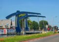 Puntbrug in Vroomshoop weer open voor verkeer na maandenlange werkzaamheden