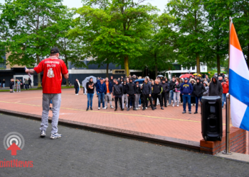 Demonstratie in Vriezenveen tegen AZC Twenterand eindigt met schoonveegactie van de ME