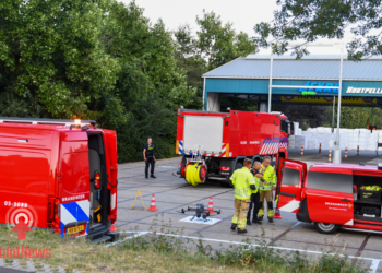 Grote brand na explosie bij bedrijf in Daarlerveen Geen gewonden