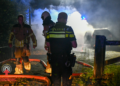 Auto uitgebrand naast schuur in Westerhaar Vriezenveensewijk