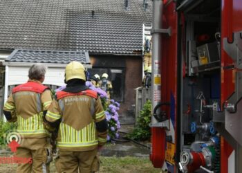 Woning zwaar beschadigd door brand in Vriezenveen