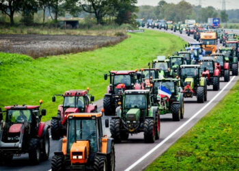 Boeren bereiden acties voor tegen stikstofplannen Alles behoort tot de mogelijkheden