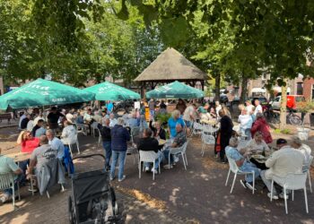 Heel Twenterand Trapt eerste editie meteen raak Uitverkocht fietsevenement brengt Twenterand in beweging