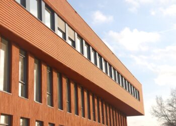 Twenterand en Almelo ruilen opvang asielzoekers voor huisvesting statushouders