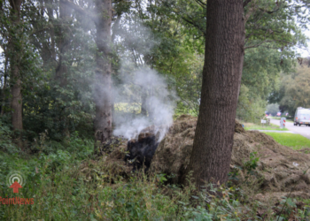 Brand in hooiberg langs de Hoffmansweg in Vriezenveen