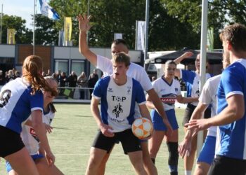 TOP 1 tegen kv Noveas 1 Top kampioen