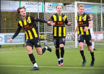 DOS 37 boekt belangrijke eerste overwinning 0-3 winst op SDC 12